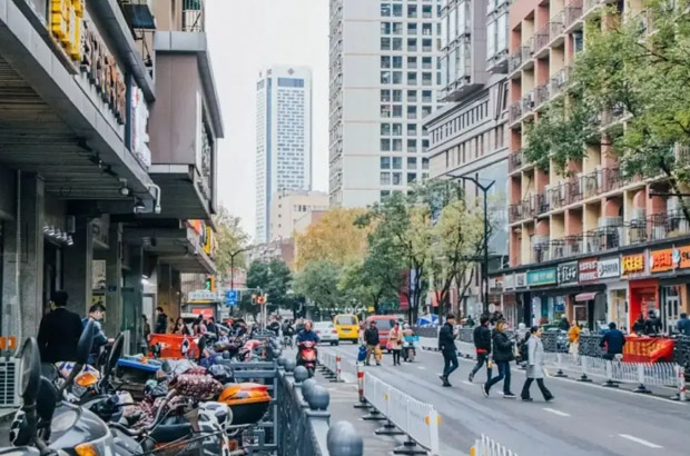 南京最出名的小吃街 南京八大小吃街