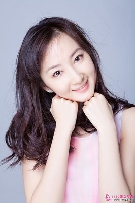 39岁宁浩的妻子邢爱娜近照