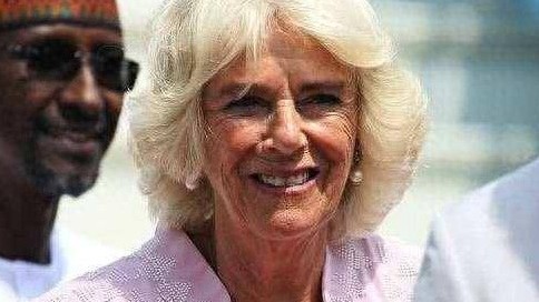 查尔斯卡米拉同穿情侣装，离婚传闻不攻自破？这些照片说明一切