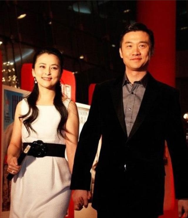 黄志忠个人资料（黄志忠抛弃13年糟糠妻）