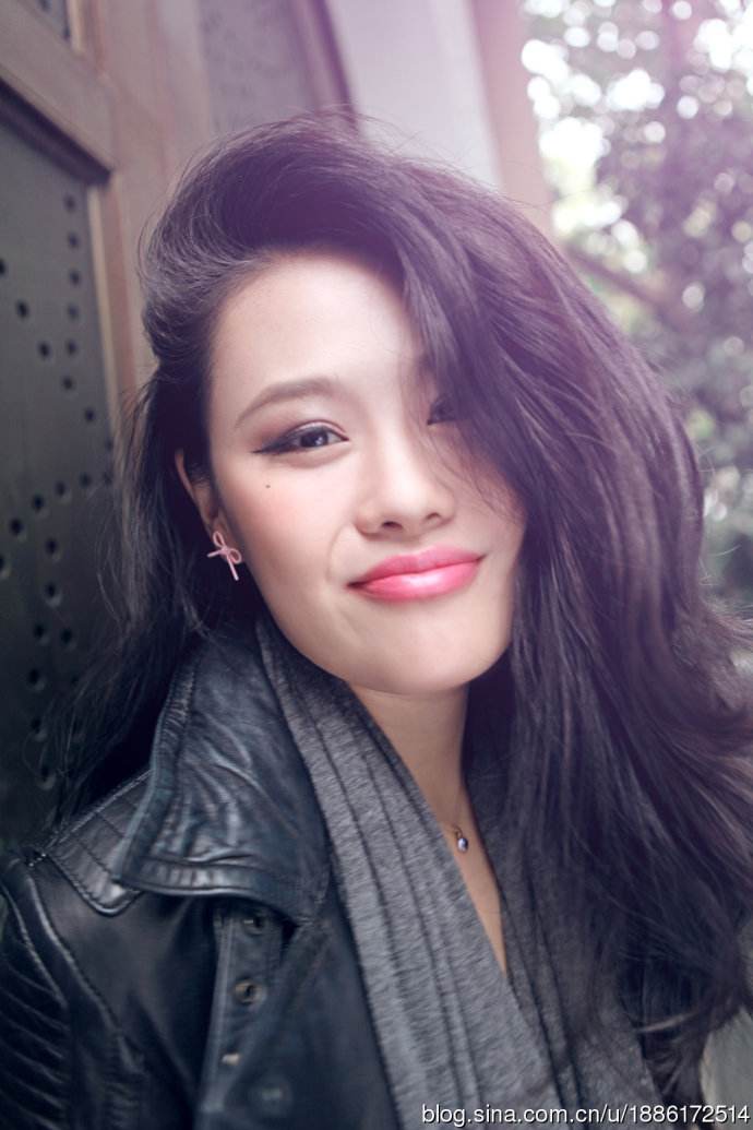 袁维娅的黑人男友是谁分手了吗 深扒袁维娅现任男朋友是谁背景