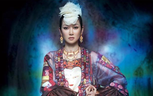 红极一时的歌手萨顶顶为什么这么热衷于客串古偶剧？