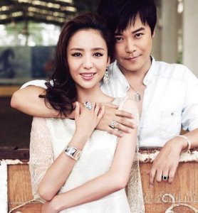 ​佟丽娅现任的老公是谁？佟丽娅和老公照片佟丽娅老公干什么的