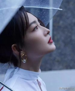 ​明星秀之内地女星李沁个人简介（美丽与实力并存）