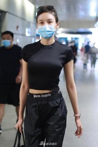 ​张蓝心身高，为什么有些女生那么高