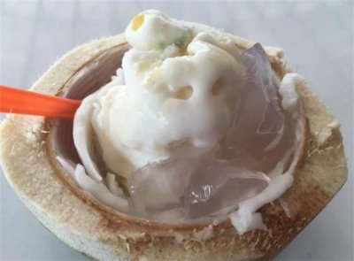 ​椰肉不煲汤不烤，试试这3种新做法，椰味香甜，小孩子超喜欢