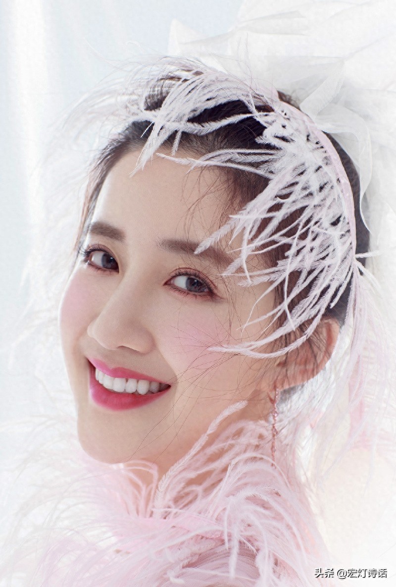 陈欣予，上海人，复旦大学毕业，出演《大当家》正式进入影视圈