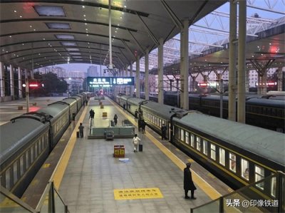 ​武昌至威海K1068次列车：硬卧车票紧俏还抢手？背后隐含啥动因