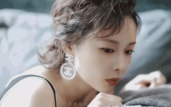 李一桐万万没想到她介绍给导演的好姐妹高叶竟然超越了她的风头