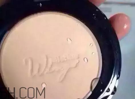 mistine羽翼粉饼和陶瓷粉饼区别 mistine羽翼粉饼的使用方法