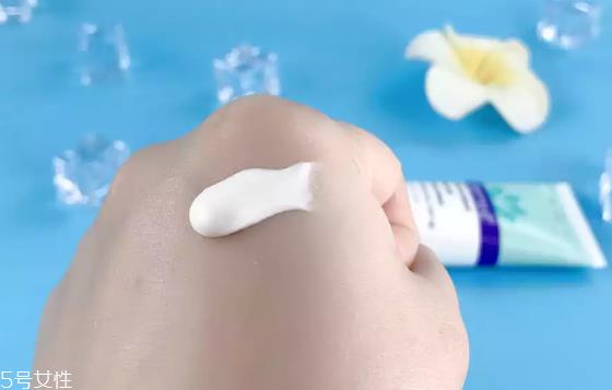 德玛依防晒霜好用吗 不仅温和还很清爽