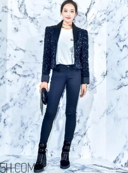 马丁靴怎么搭配好看？这样穿马丁靴居然这么显高