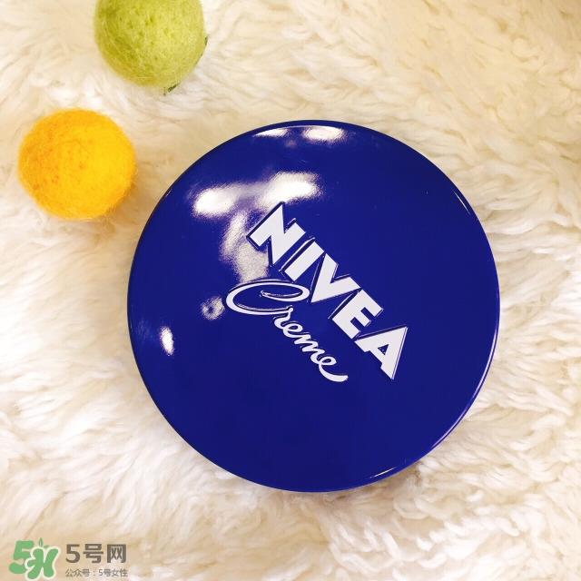 脸干用什么面霜 脸上皮肤干燥用什么面霜好