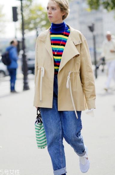 条纹毛衣怎么搭配？营造浪漫少女感