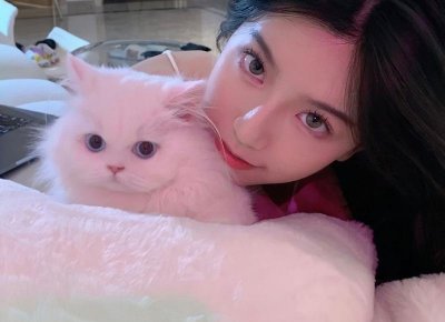 ​张爱玲《留情》：岁月匆匆，人生过半，我们要学会与这个世界和解