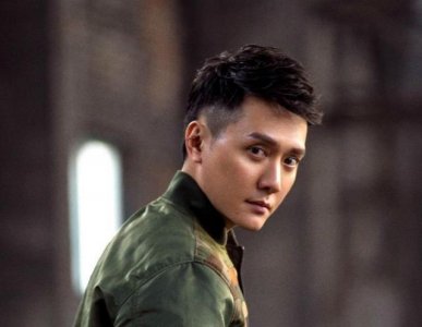 ​冯绍峰父亲身份曝光，网友：颖宝还真是高攀！