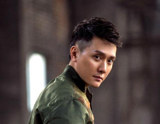 冯绍峰父亲身份曝光，网友：颖宝还真是高攀！