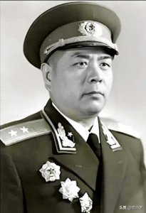 ​空军第三任政委——余立金