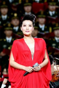 ​梦鸽老师个人资料简介：我不仅是李双江的徒弟，更是他的漂亮妻子