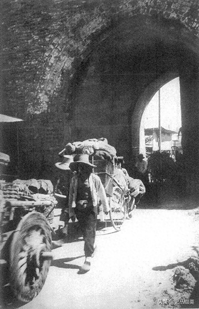 老北京广渠门的变迁图片:从1930年修缮完好,到1953年彻底消失