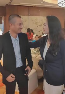 ​39岁文章近照曝光：老得不敢认了！马伊琍赢得彻底